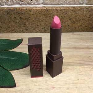 New Burt’s Bees Satin Lipstick - Fuchsia Flood